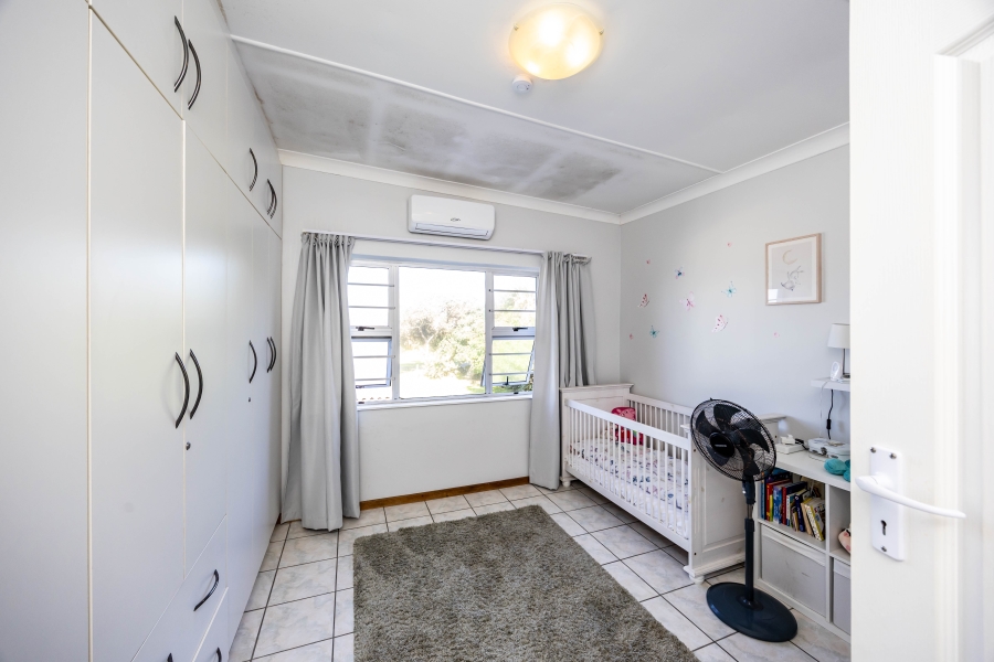 To Let 4 Bedroom Property for Rent in Kidds Beach Eastern Cape